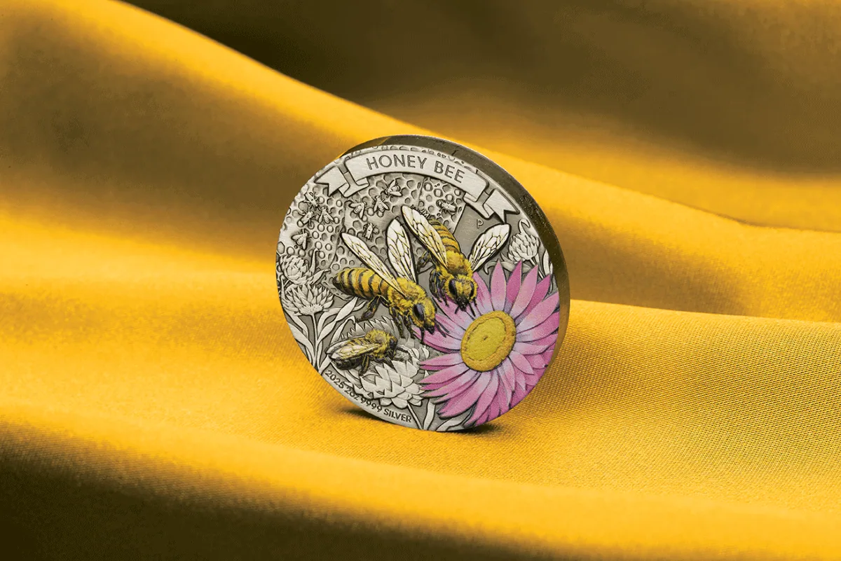 Ausralia 2025 $2 HONEY BEE 2oz .9999 Silver Antiqued Coloured Coin