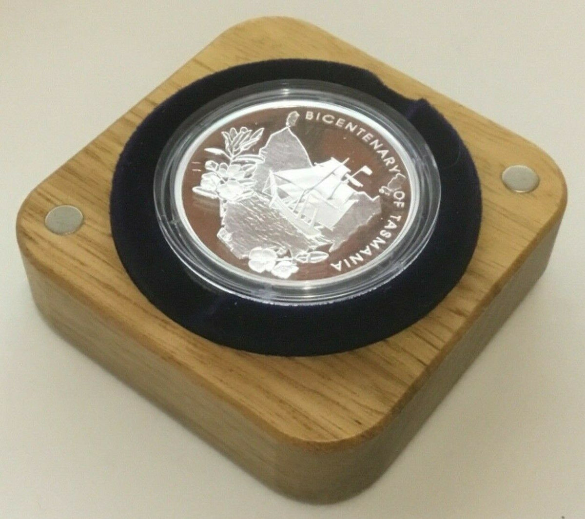 Australia 2004 $5 Bicentenary of Tasmania 36.31 Grams of Silver