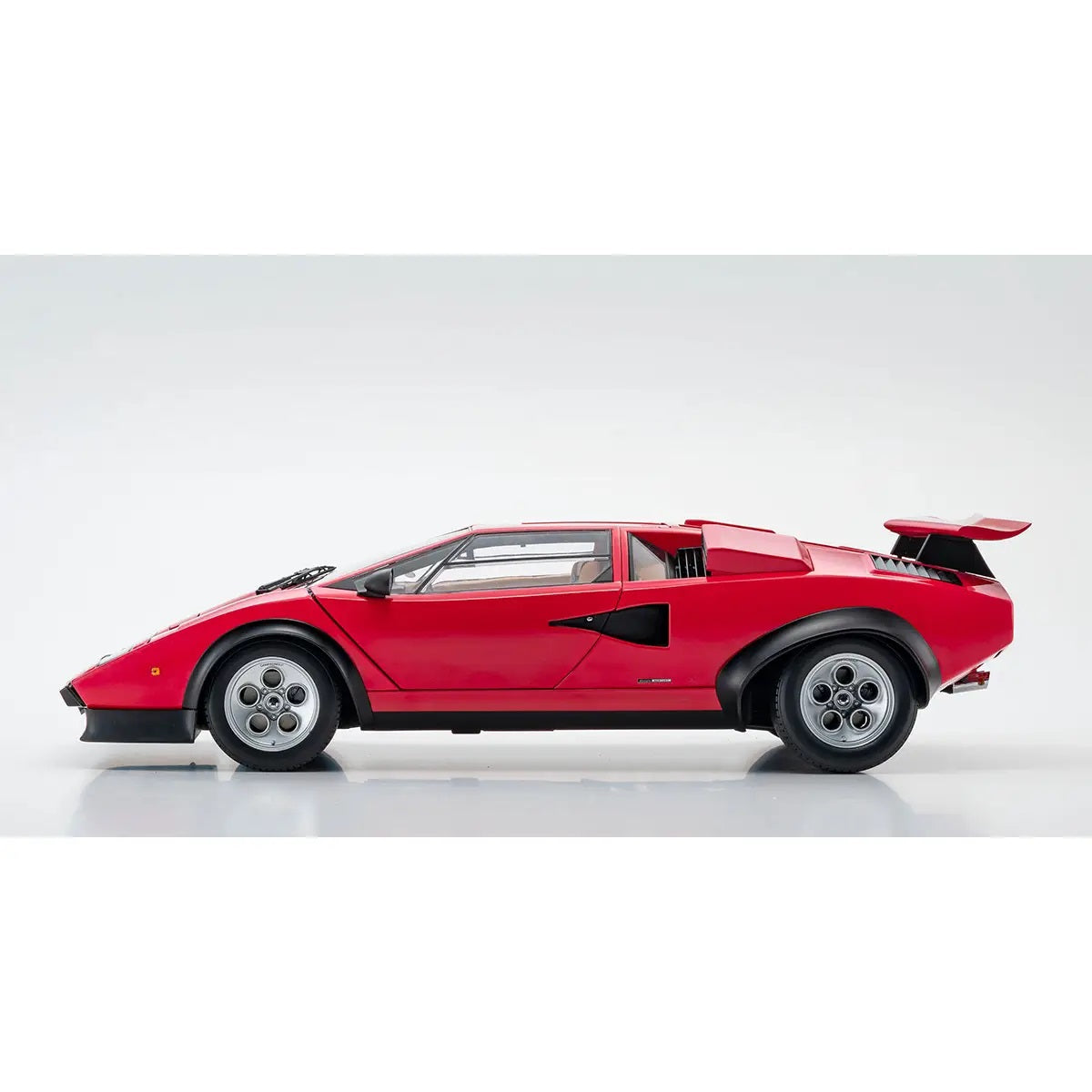 Lamborghini Countach Walter Wolf - Red - 1:12 Scale Diecast Model Car- The car that saved Lamborghini