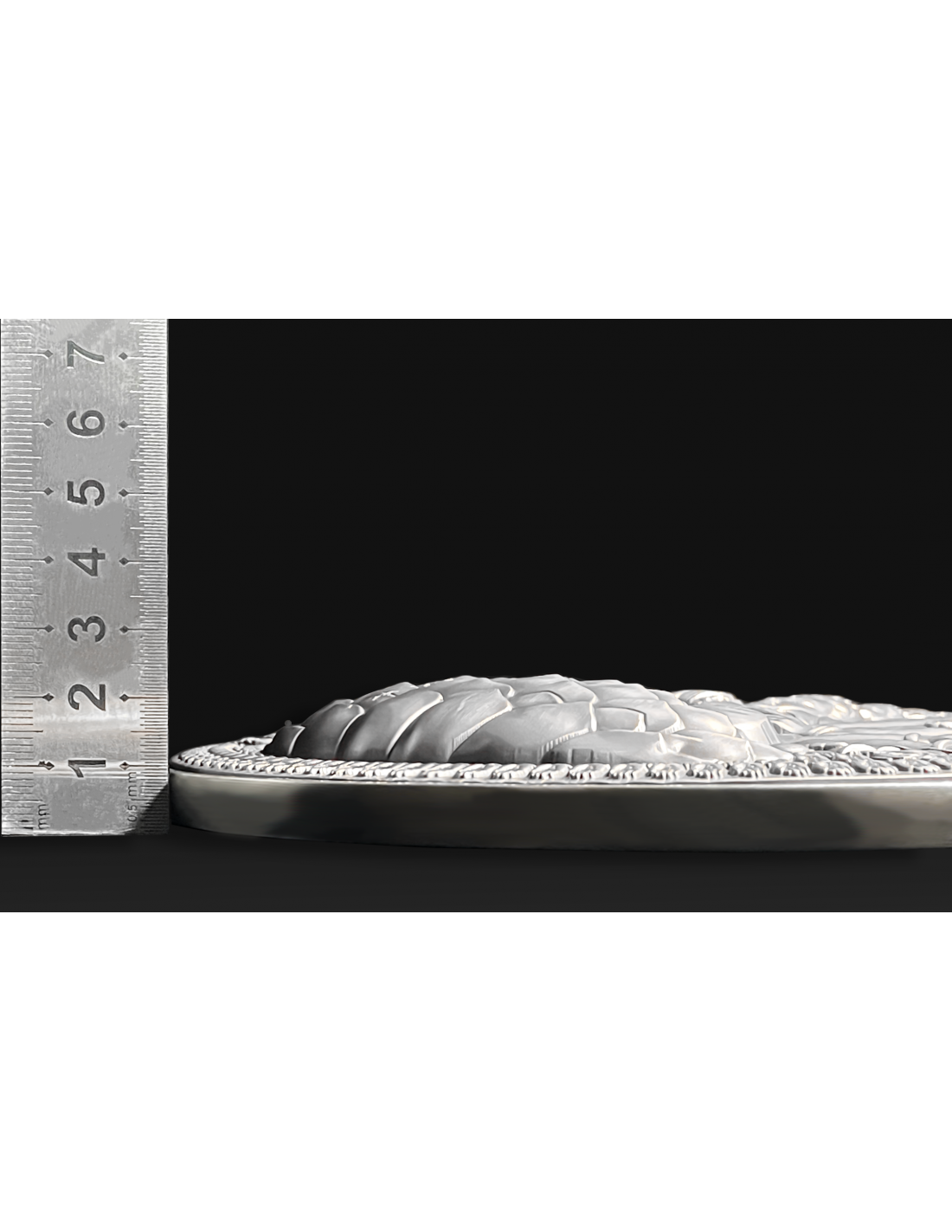 Tchad 2024 10000 CFA Francs GUAN YIN Thousand-armed Thousand-eyed Bodhisattva of Compassion Antique Silver Approx. 1.3 Kilos Side View of Rim and Relief Height