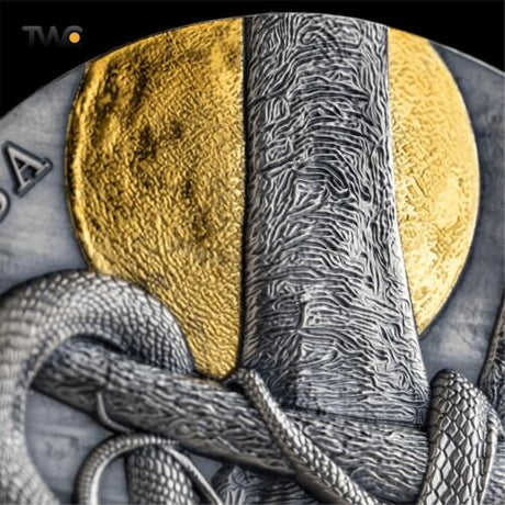 Niue 2022 $5 Green Mamba Wildlife in the Moonlight 2 Oz Silver Coin 500 made Detail